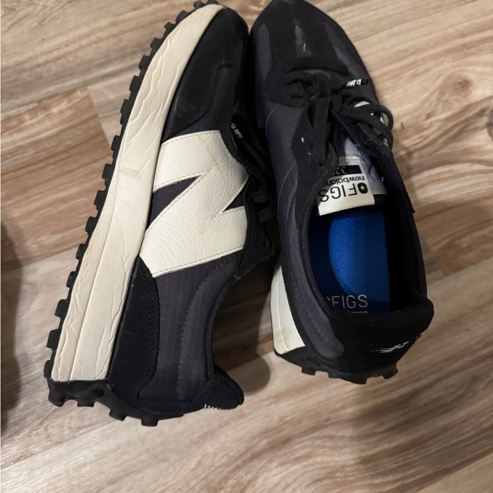 New Balance Black and White Chunky Sneakers
